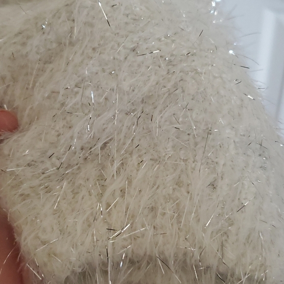 Festive Sweater - Picture 3 of 3